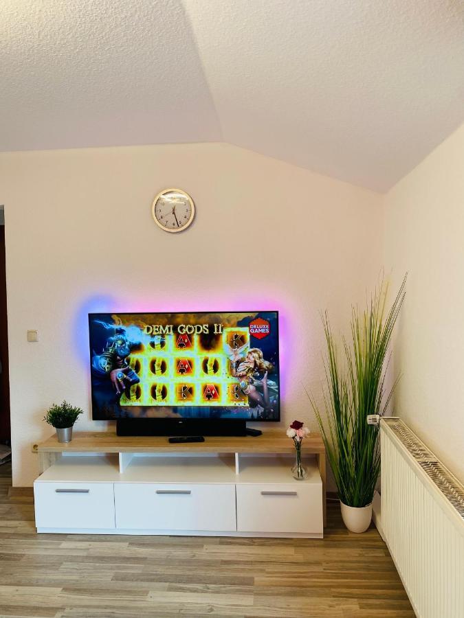 T&T Ferienwohnung Rheinbrohl Экстерьер фото