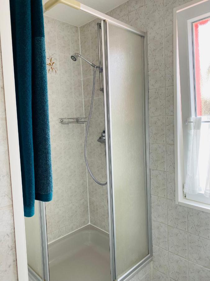 T&T Ferienwohnung Rheinbrohl Экстерьер фото